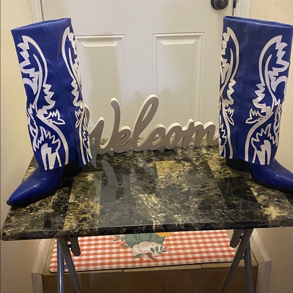 🔥Won’t Last🔥Azalea Wang Blue & White Western Embroidered Design Boots Size 9 EUC - Picture 2 of 9